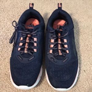 Avia Women’s shoes size 7.5